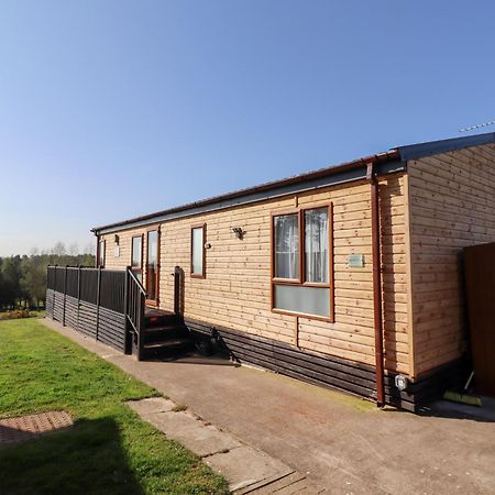 Вилла Percy Wood Country Park Newton on the Moor Экстерьер фото